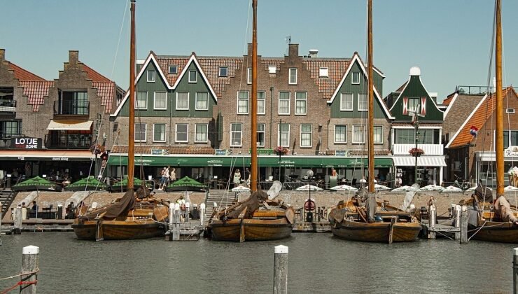 5 Best Things to Do When Visiting Volendam