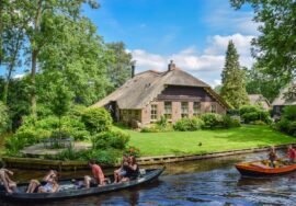 Is Giethoorn Worth Visiting? An Honest Take