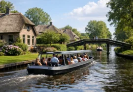 Giethoorn Canal Cruise Review: Is It Worth It?