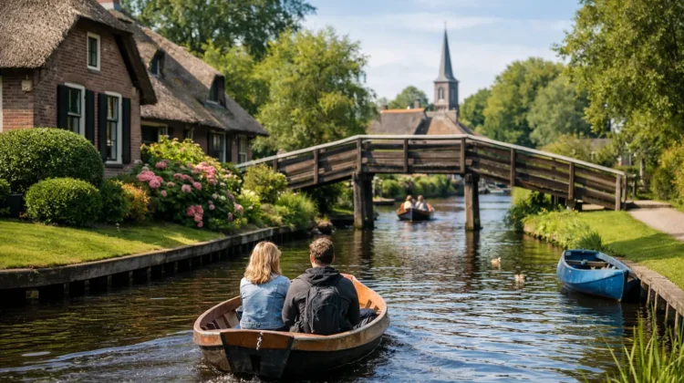 Guide to Giethoorn Without a Car