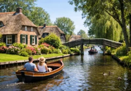 Giethoorn Canal Village Guide for Day Trippers