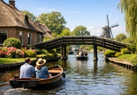 Giethoorn Canal Village Travel Guide From Amsterdam
