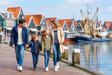 Volendam With Kids Guide for a Charming Day Trip